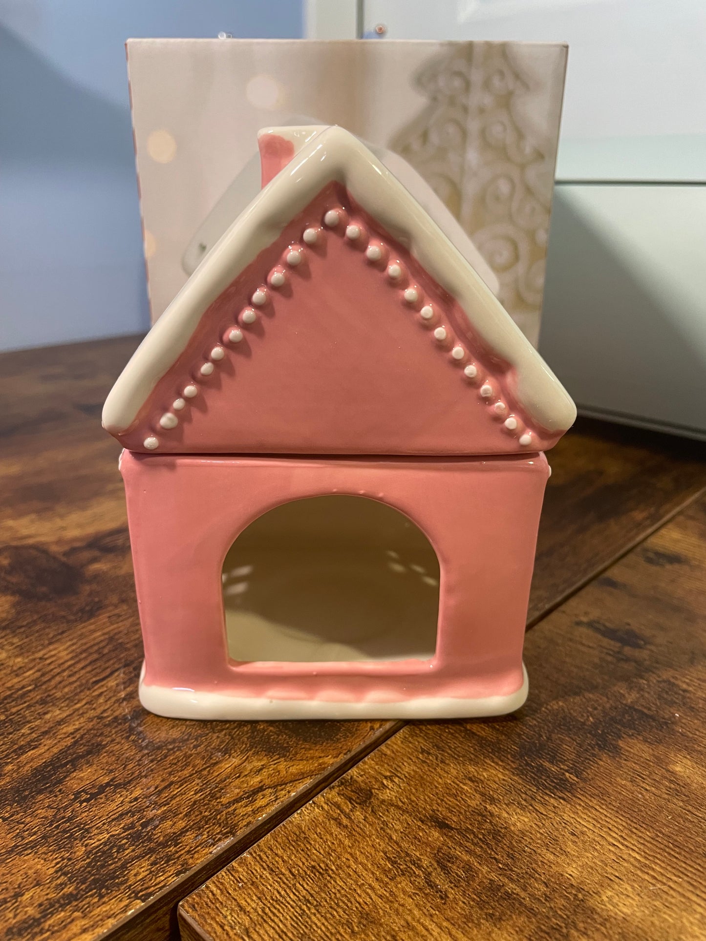 Pink Gingerbread Wax Melt Burner